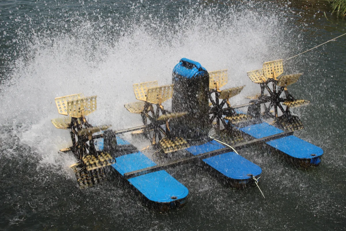 Kincir air aerator dalam teknologi budidaya ikan untuk menjaga kadar oksigen terlarut